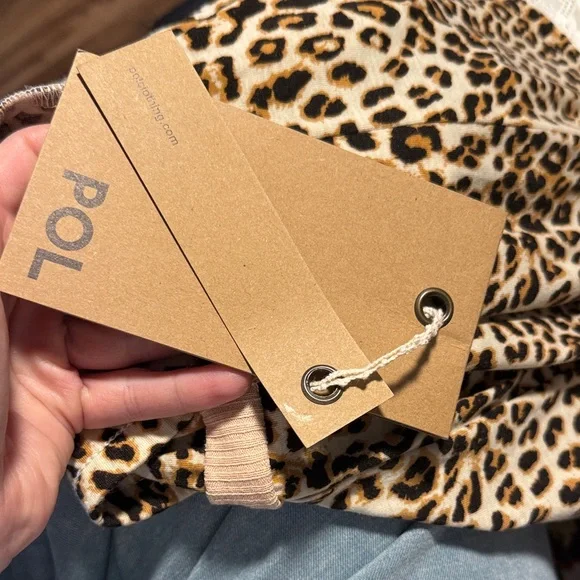 POL Leopard Print Wide Leg Pants - Picture 5 of 5